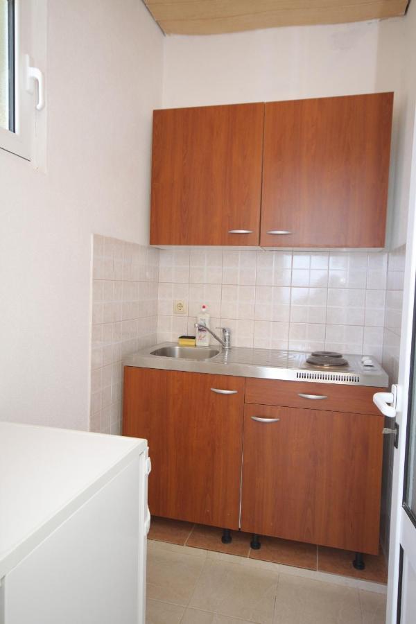 Apartments And Rooms With Parking Space Brela, Makarska - 6895 외부 사진